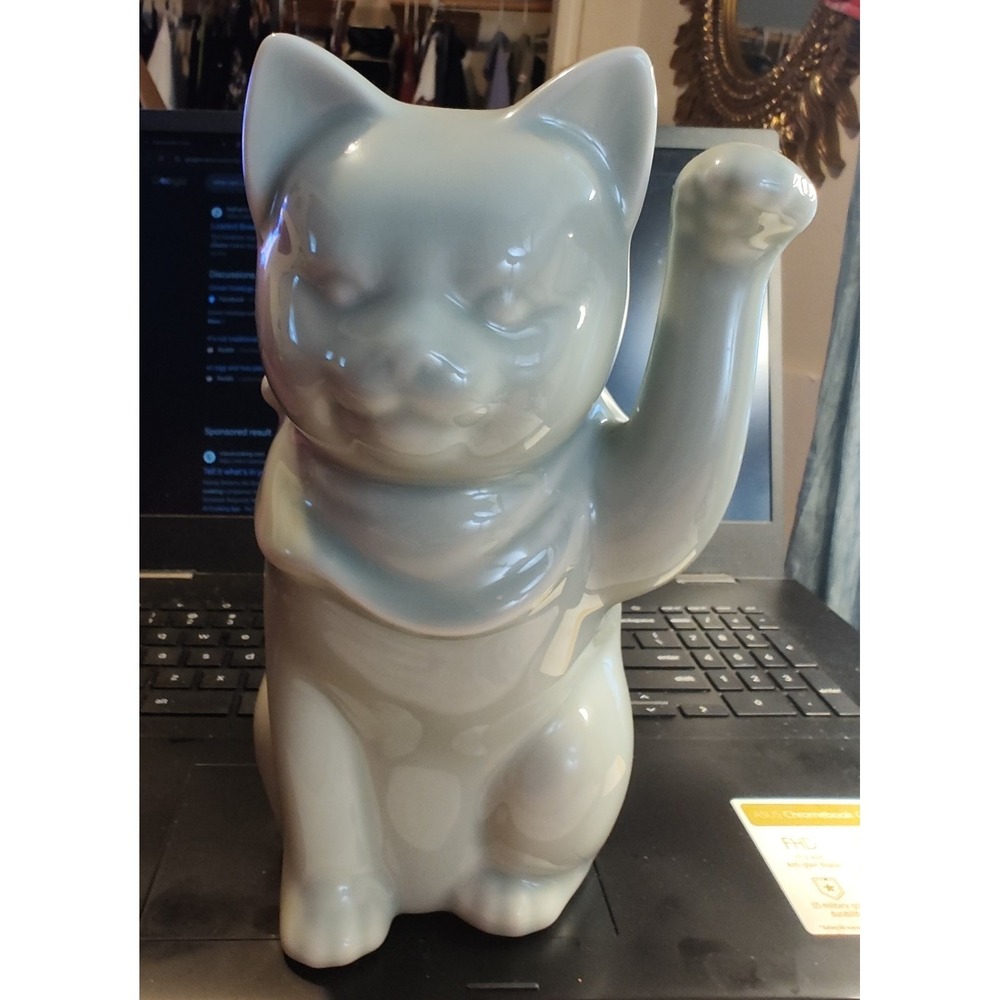 Celadon Maneki Neko Cat 9" Tall Beckoning Wealth and Prosperity Vintage - Picture 3 of 4